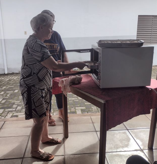 api-modulos/fotos/img/galeria_cat_culturais_537/537/13576/OFICINA - EDUCAÇÃO PARA O PATRIMÔNIO - OFICINA DE BISCOITO, 27.02.2026 (42).jpg